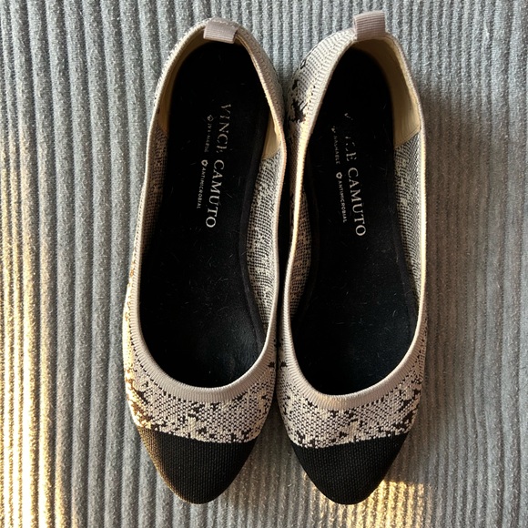 Vince Camuto Gray Cap Toe Knit Flats - Picture 4 of 9